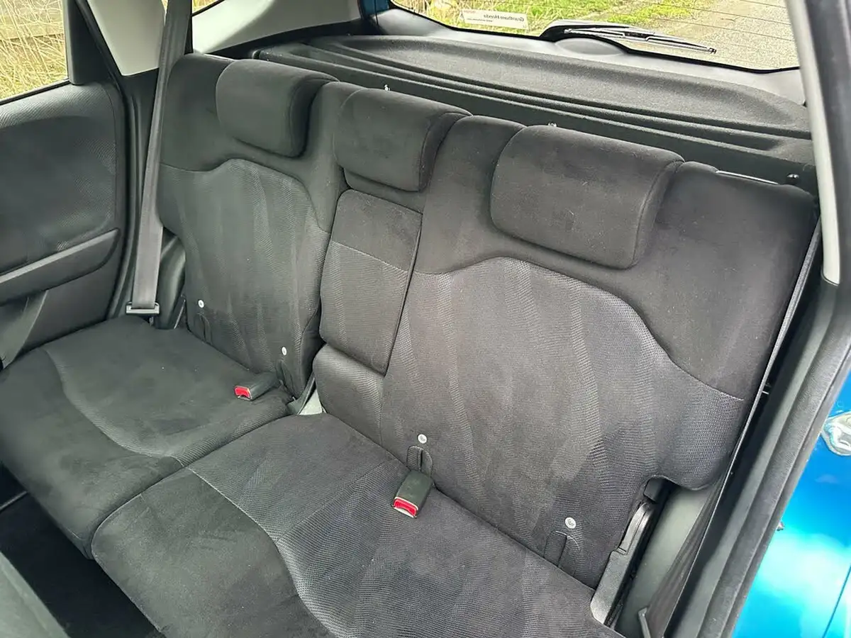 2010-honda-jazz-14-ex-big-20