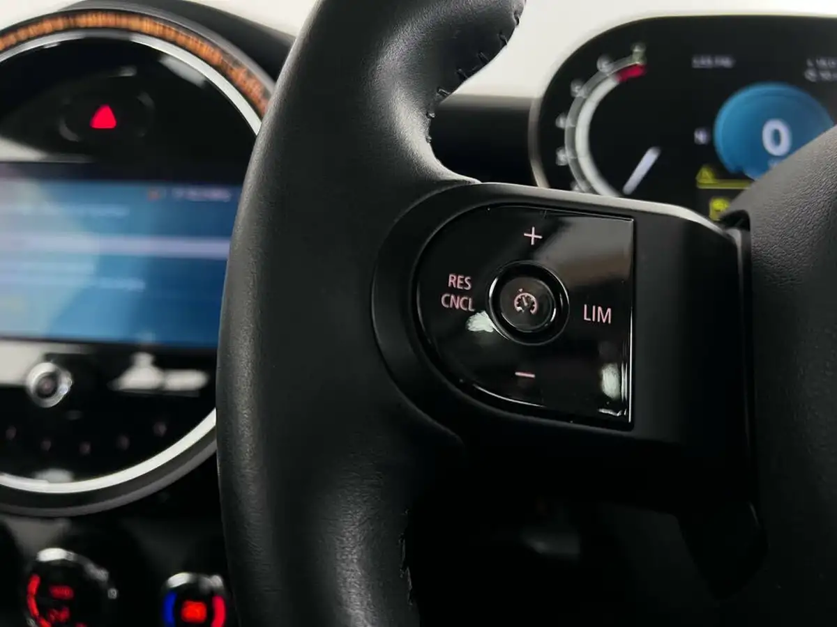 2021-mini-cooper-15-cooper-classic-hatchback-3d-big-20