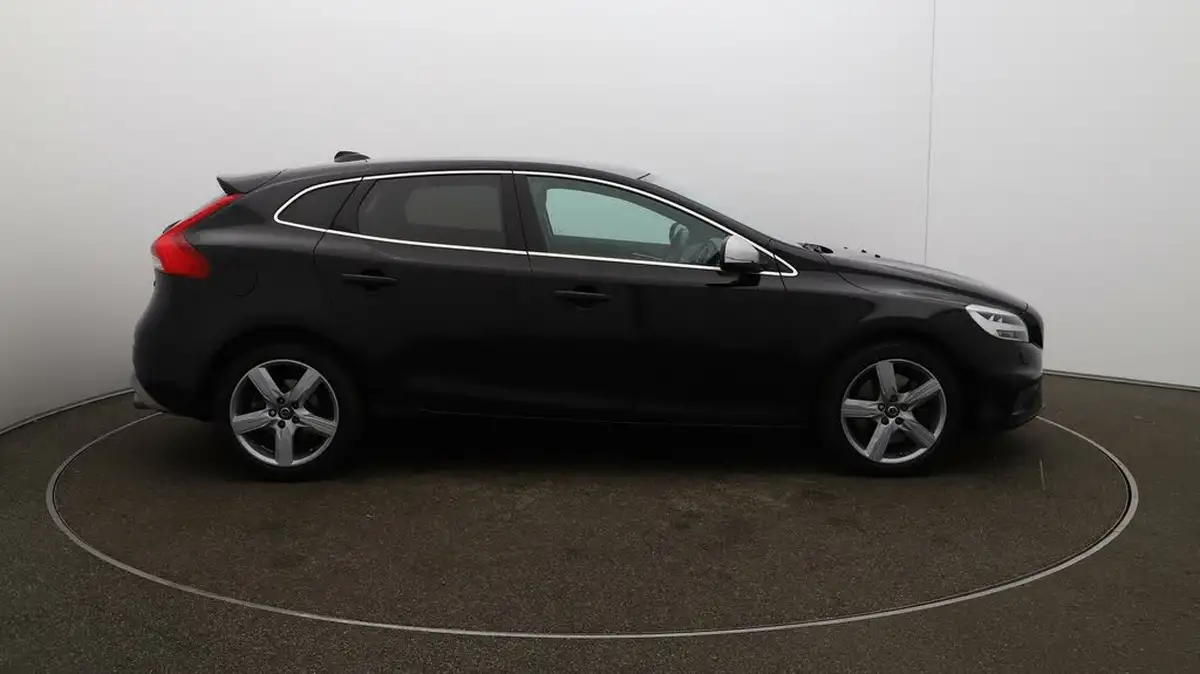 2019-volvo-v40-20td-d3-r-design-nav-plus-geartronic-big-49