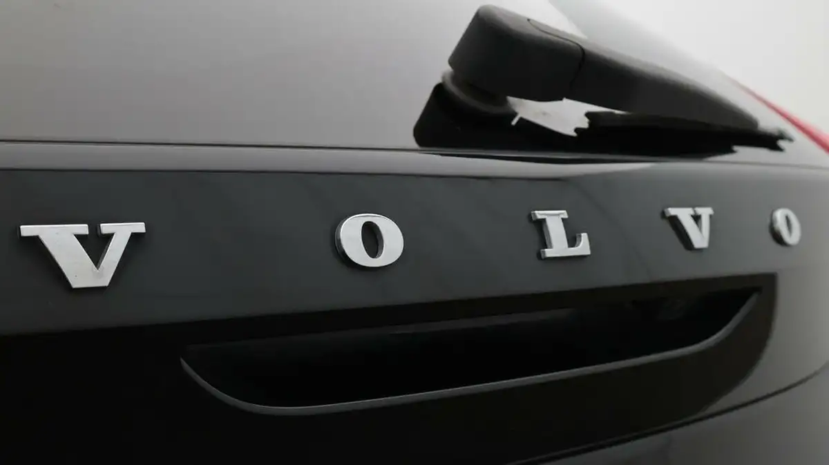 2019-volvo-v40-20td-d3-r-design-nav-plus-geartronic-big-21