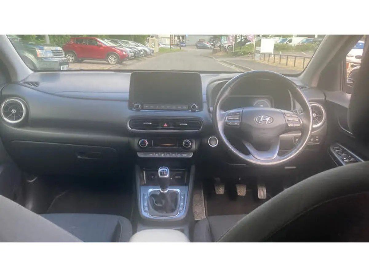 2021-hyundai-kona-10-t-gdi-premium-48-volt-mhev-big-9