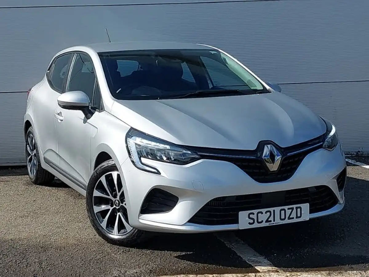 2021-renault-clio-10-tce-iconic-90ps-big-0