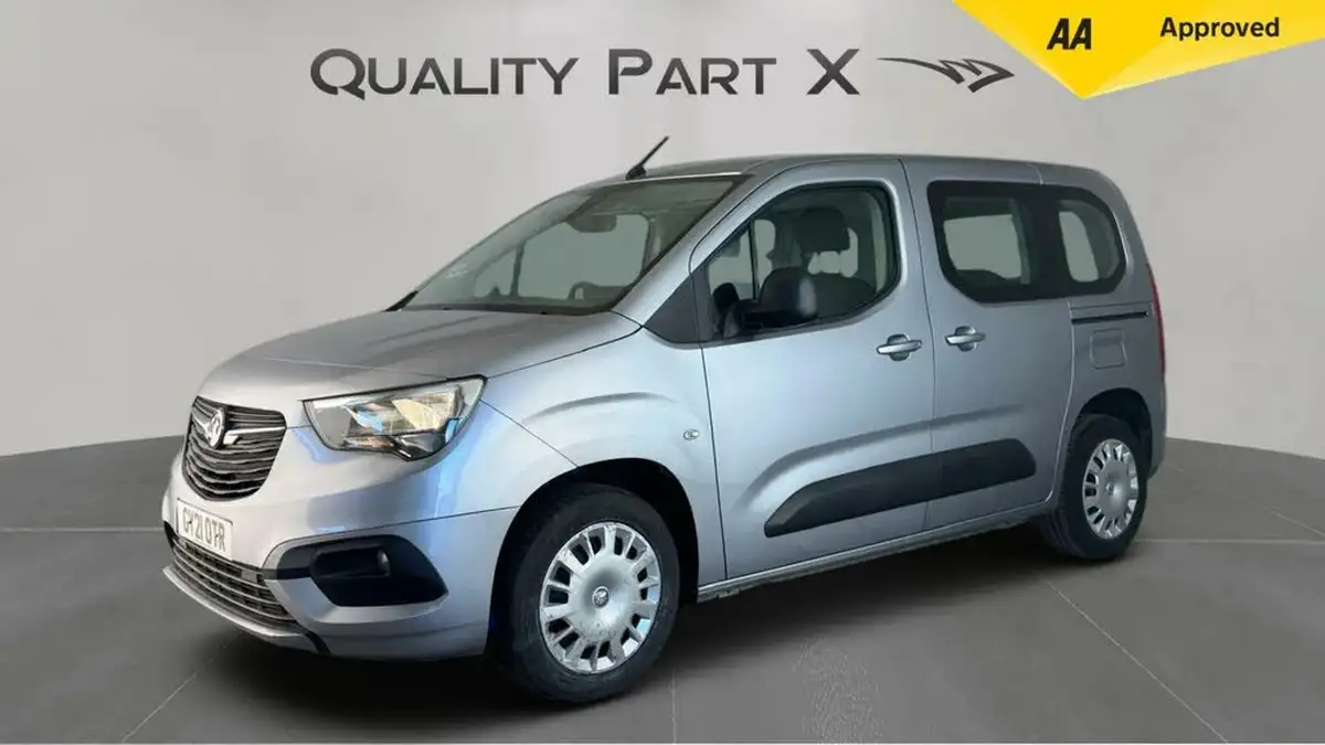 2021-vauxhall-combo-life-12i-edition-big-6