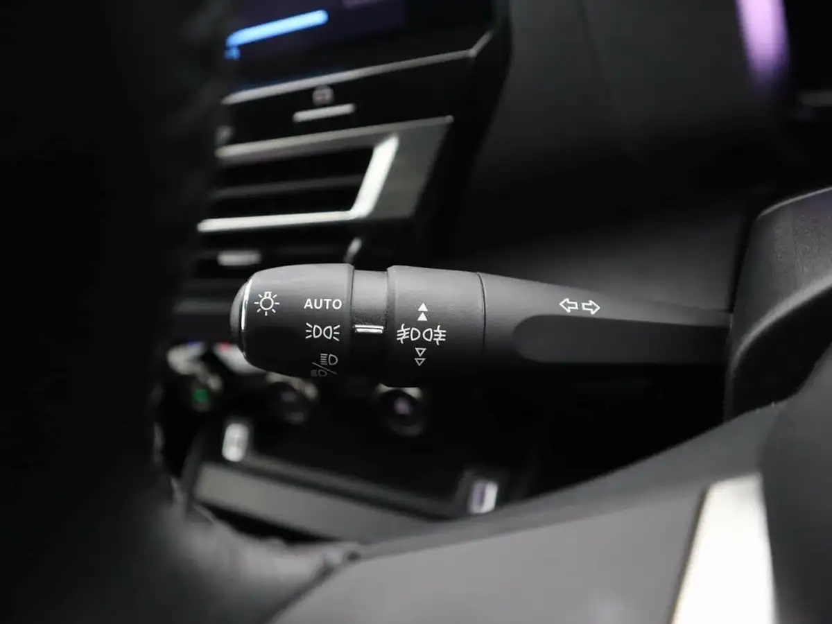 2021-citroen-c4-15bluehdi-shine-110ps-big-34