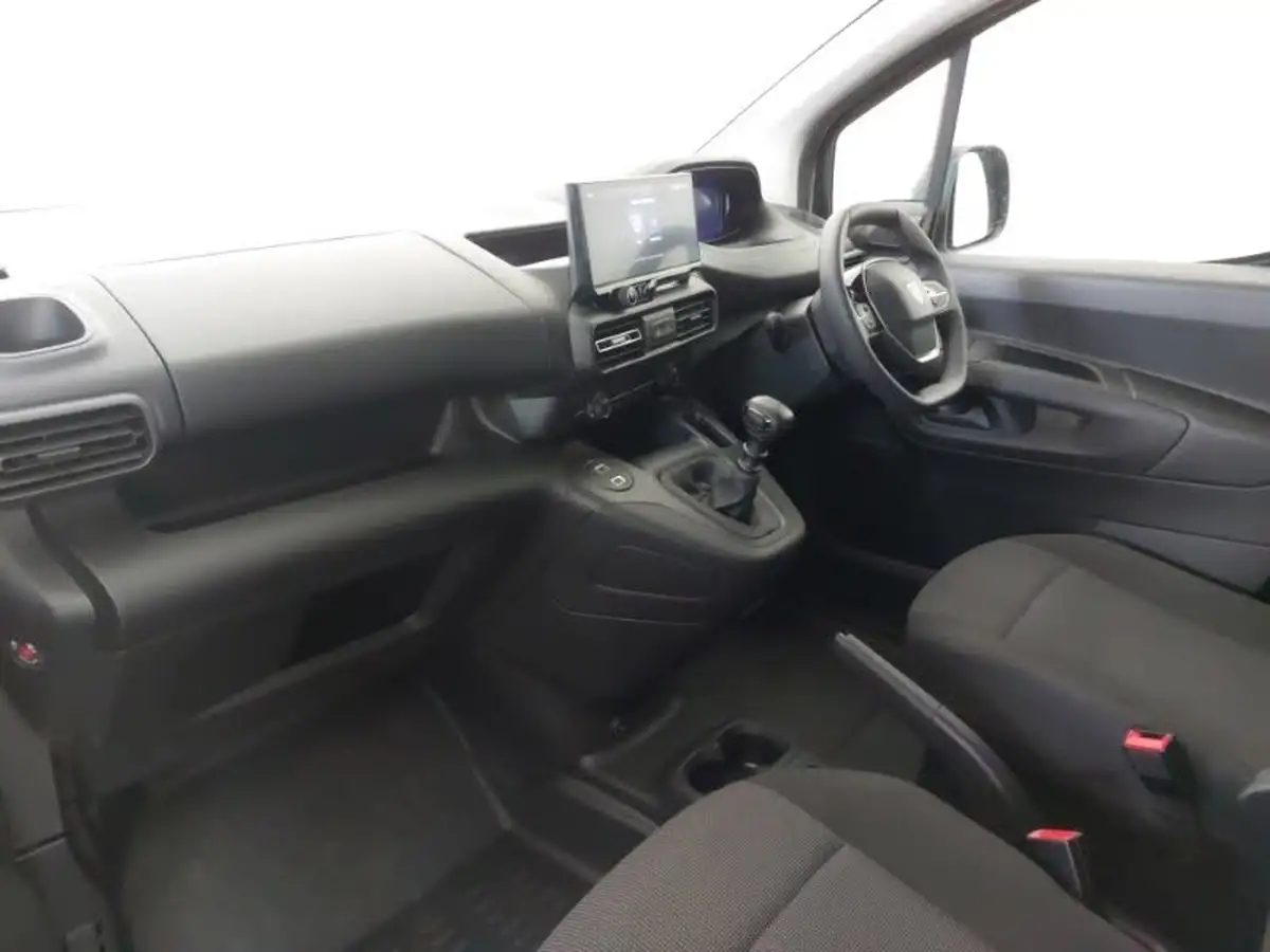 2024-peugeot-partner-15-bluehdi-professional-100pseu6d-big-4