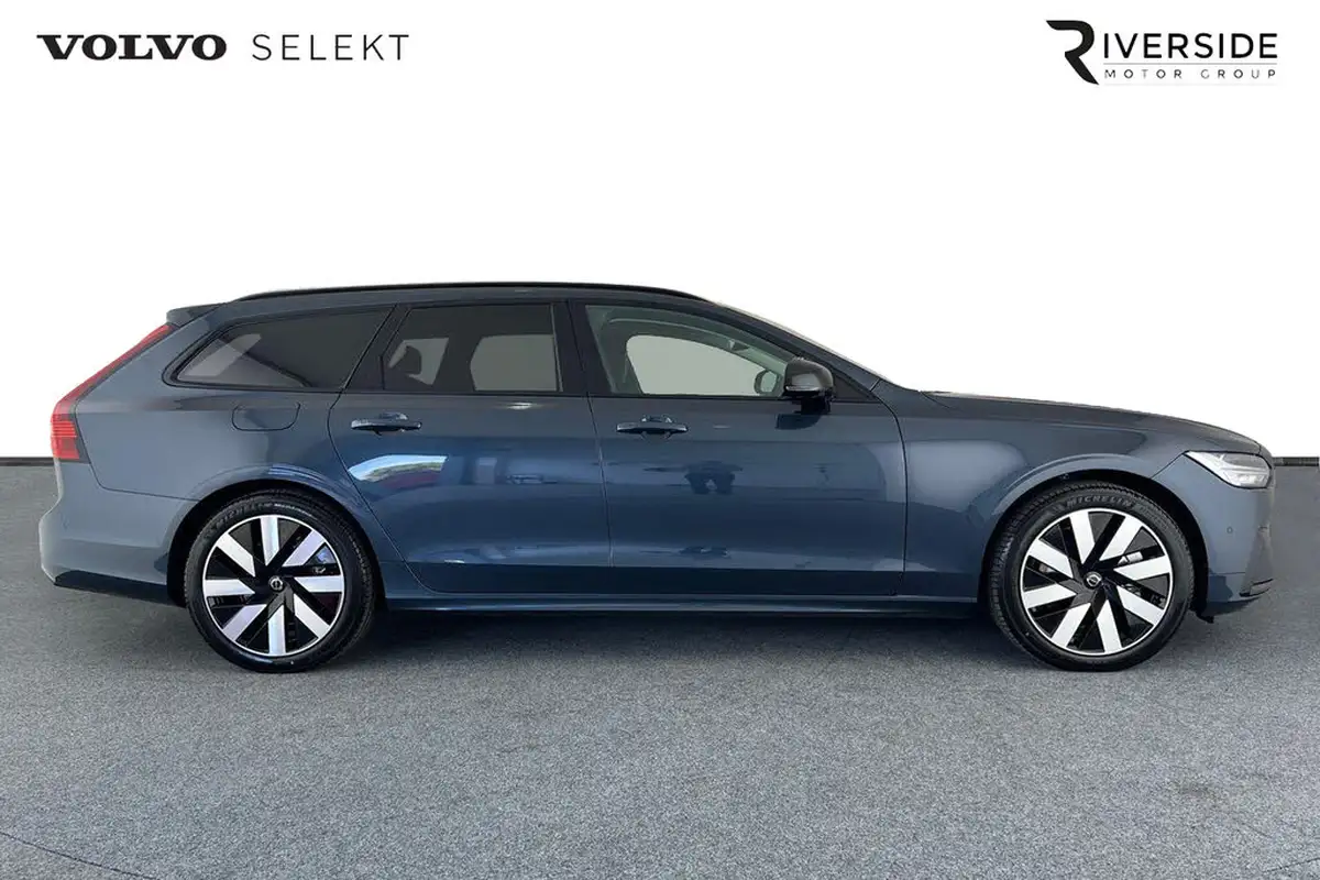 2024-volvo-v90-20-t6-r-design-big-3