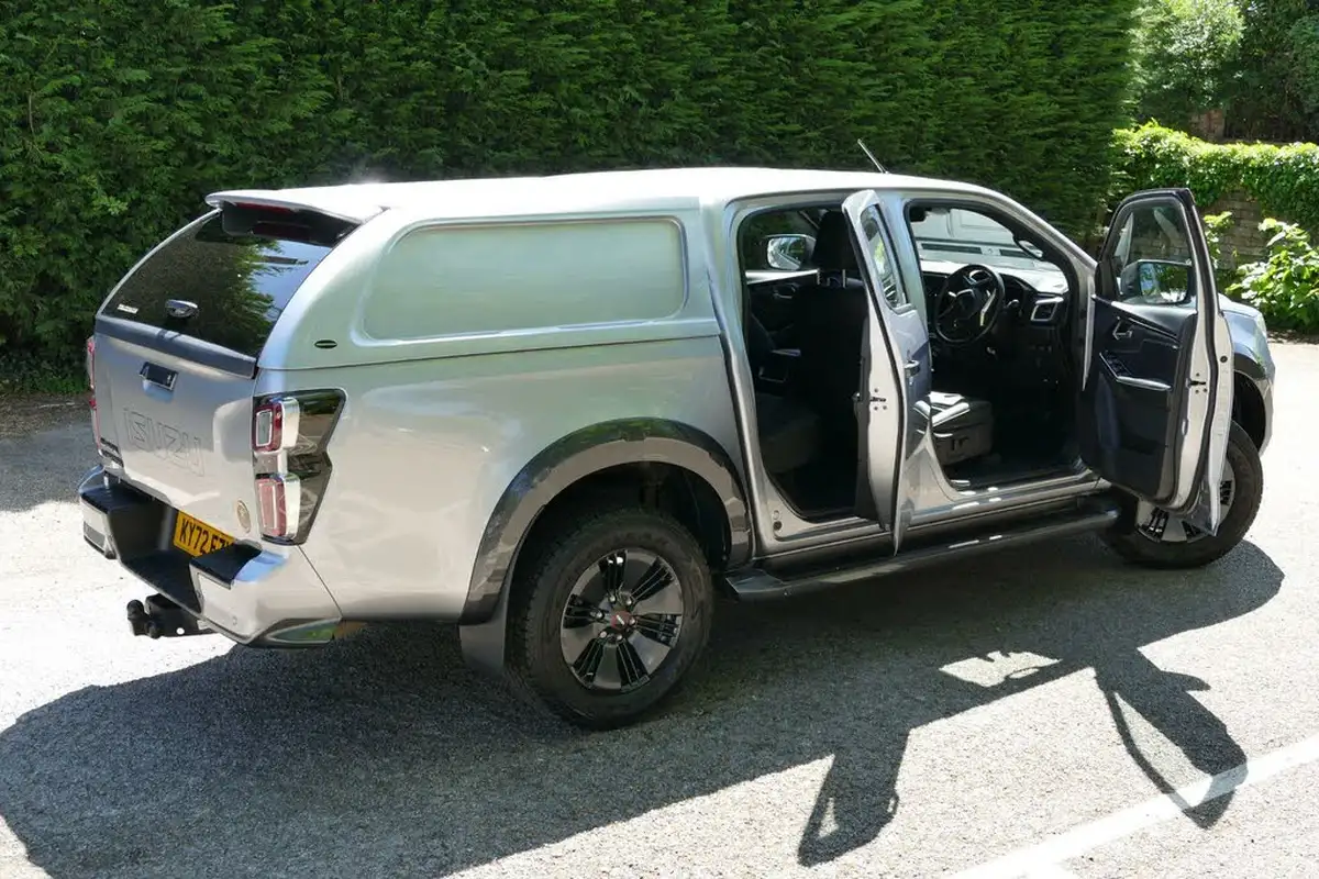 2022-isuzu-d-max-19td-v-cross-pick-up-big-6