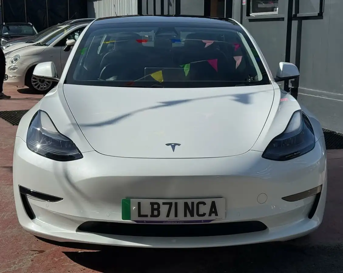 2021-tesla-model-3-e-long-range-awd-big-16