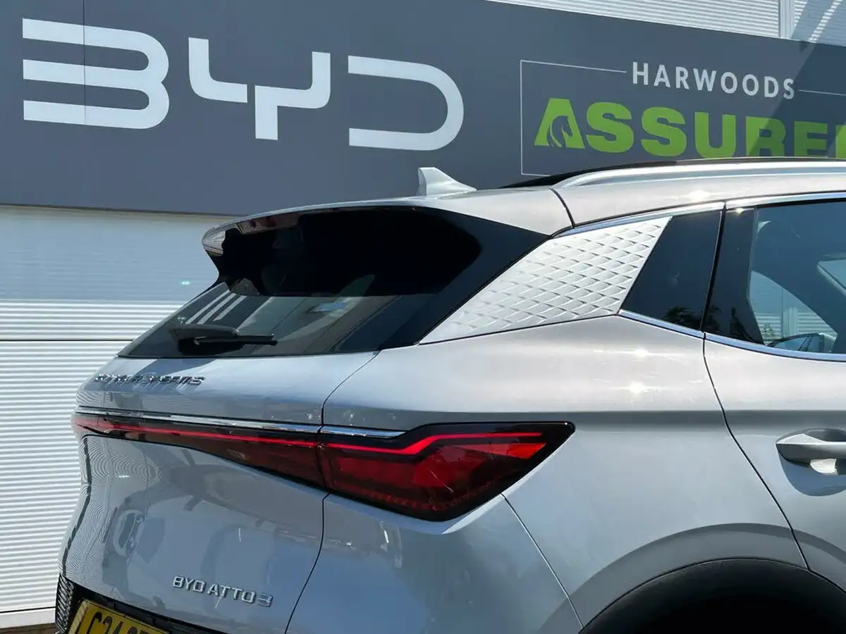 2024-byd-atto-3-e-design-big-19