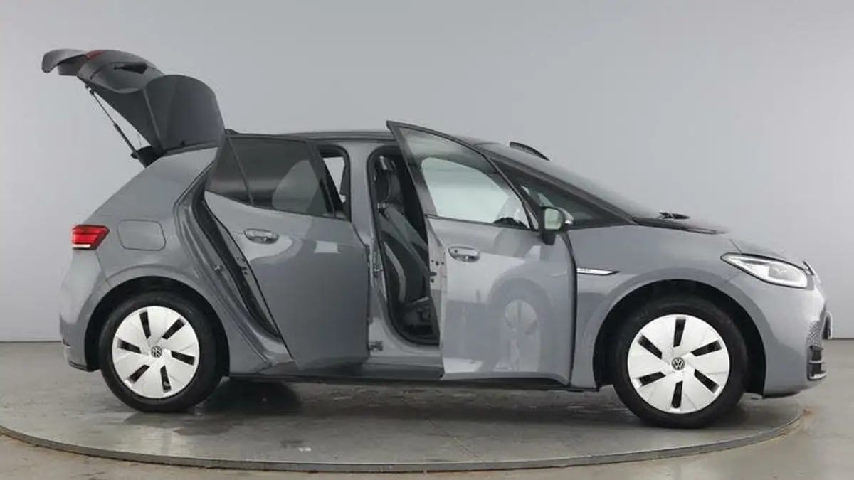 2021-volkswagen-id3-e-family-145ps-big-9