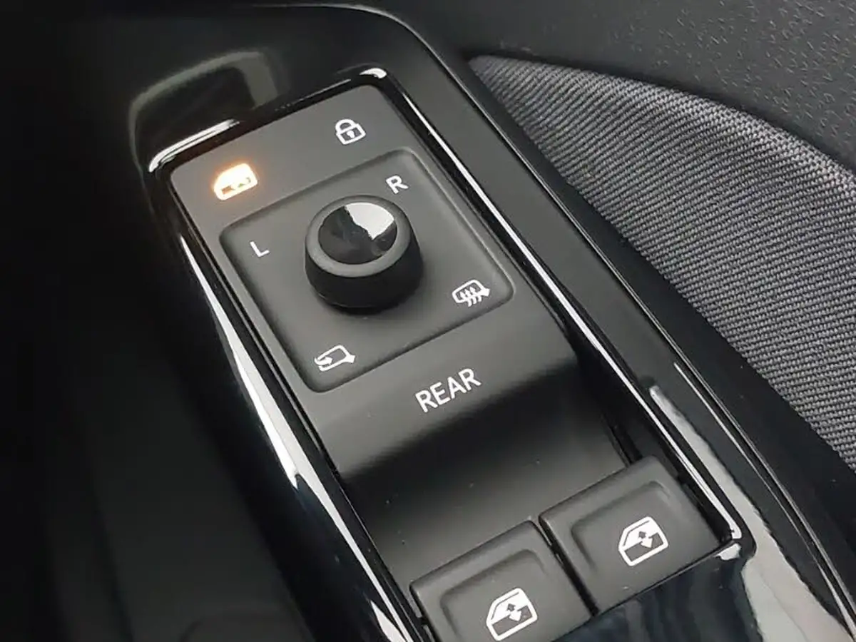 2022-volkswagen-id3-e-life-204ps-58kwh-pro-performance-big-17