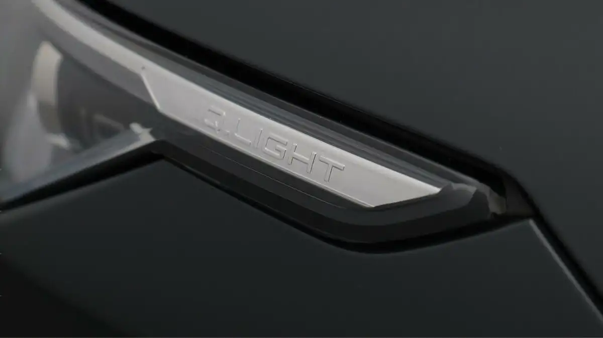 2022-volkswagen-golf-20tdi-gtd-big-20