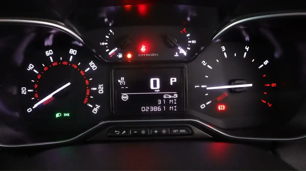 2020-citroen-c3-aircross-12-puretech-flair-110ps-ss-eat6-big-10