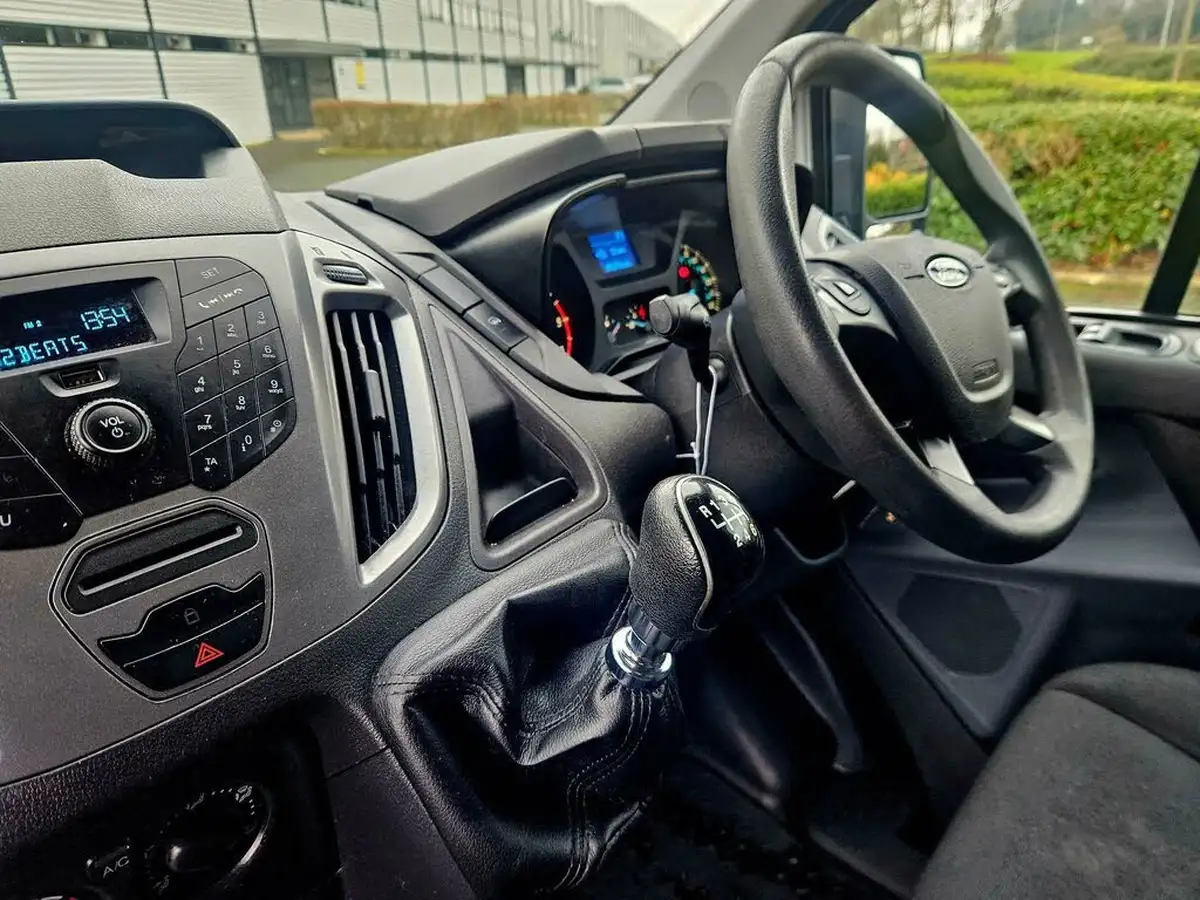 2017-ford-transit-custom-20tdci-290-l2h2-105pseu6-big-29