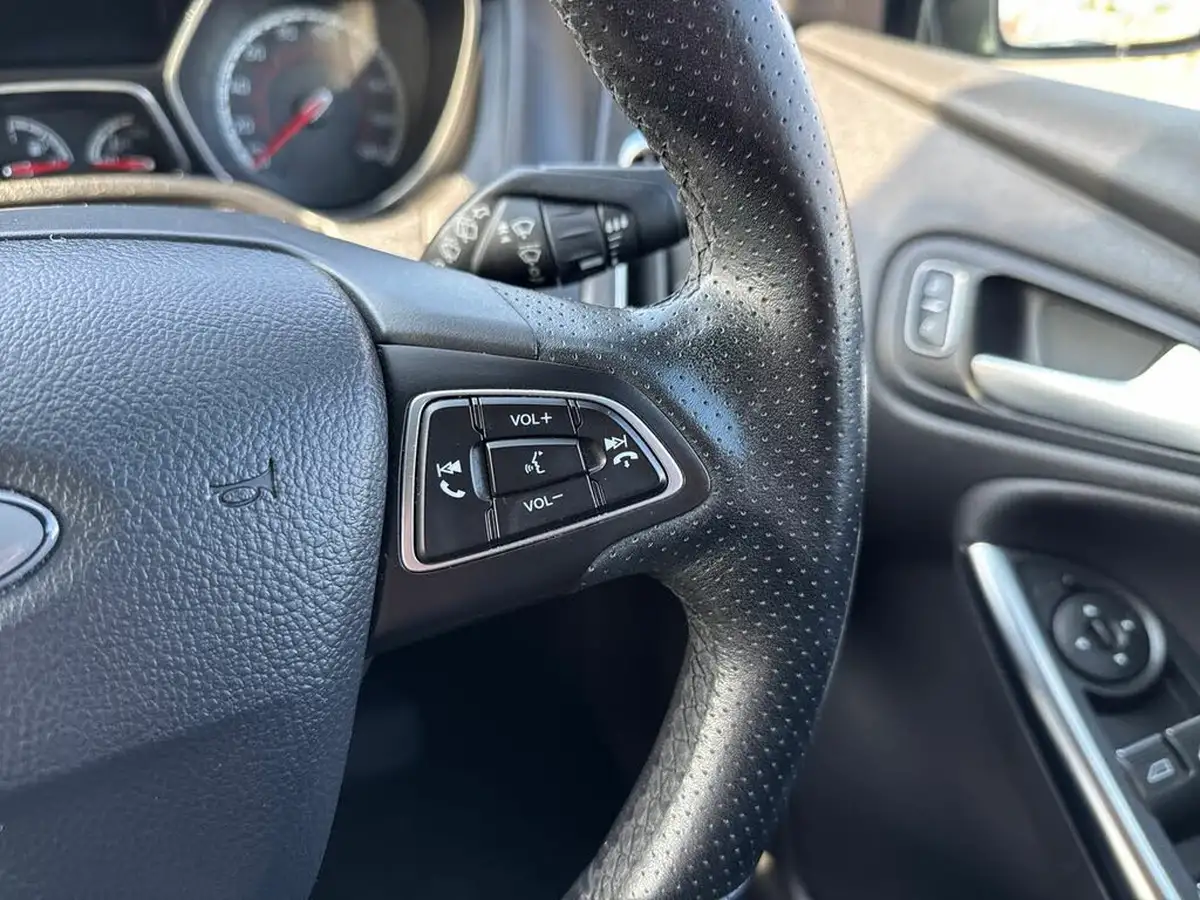 2017-ford-focus-20tdci-st3-hatchback-big-16