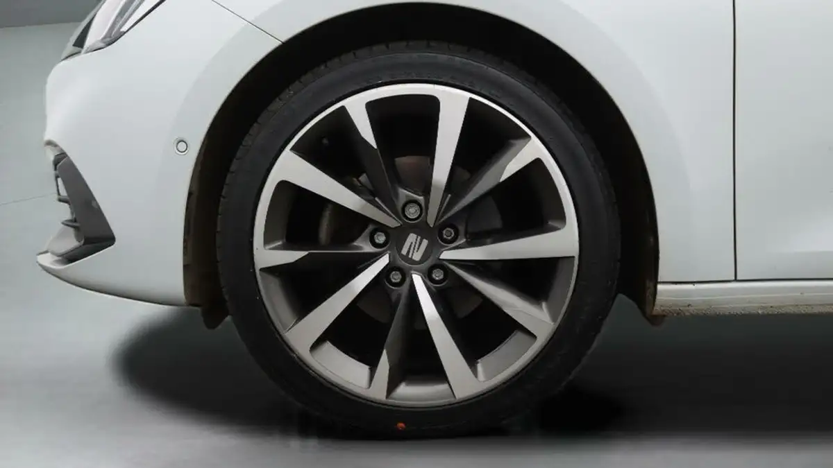 2021-seat-leon-15-tsi-evo-fr-sport-150ps-hatchback-big-18