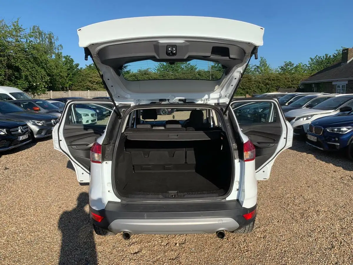 2015-ford-kuga-15t-zetec-150ps-big-42