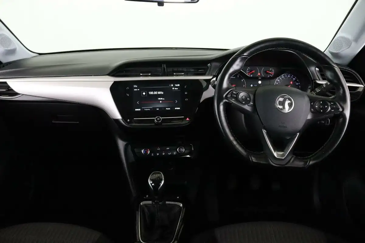 2021-vauxhall-corsa-12i-se-big-14