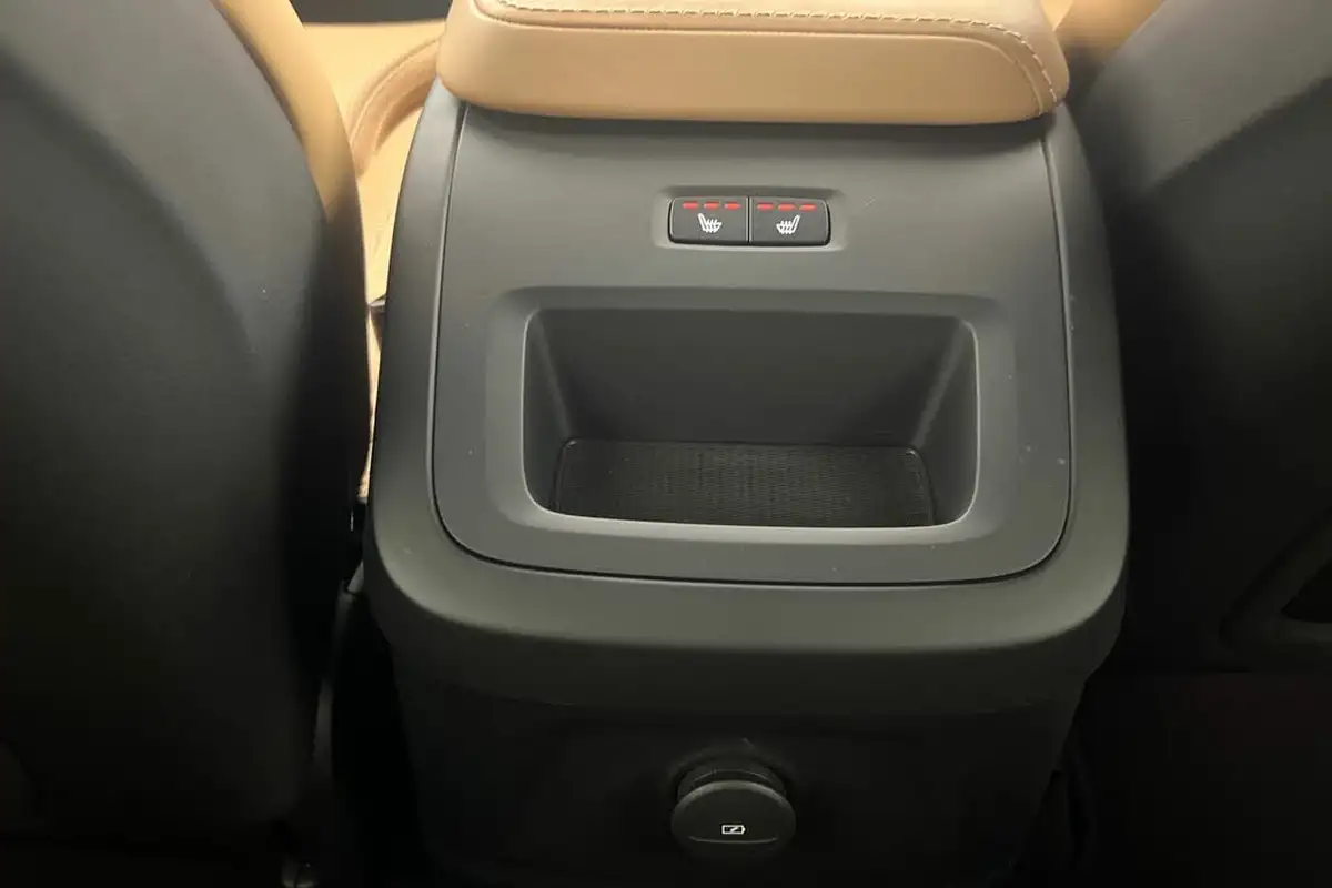 2021-volvo-xc60-20-t8-inscription-pro-390bhp-big-29