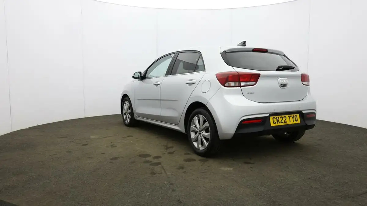 2022-kia-rio-10-t-gdi-3-big-42