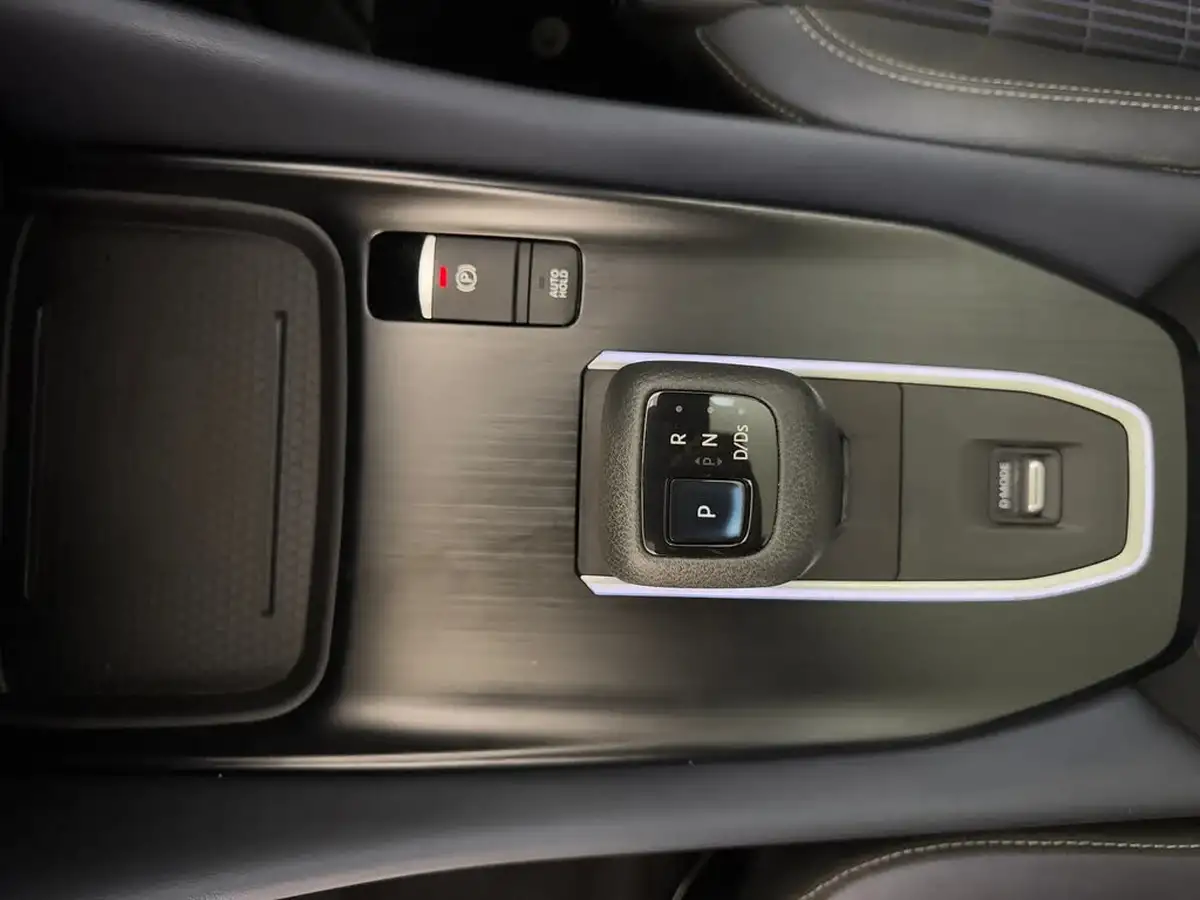 2022-nissan-qashqai-13-dig-t-tekna-158ps-xtronic-big-17