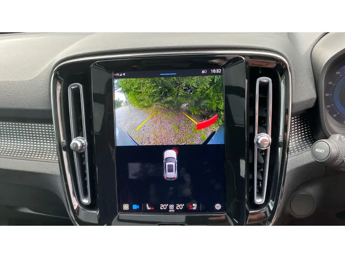 2022-volvo-xc40-e-recharge-pro-big-32
