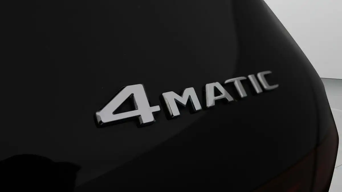 2020-mercedes-benz-glc-class-20d-glc220d-amg-line-station-wagon-5d-4matic-plus-big-20
