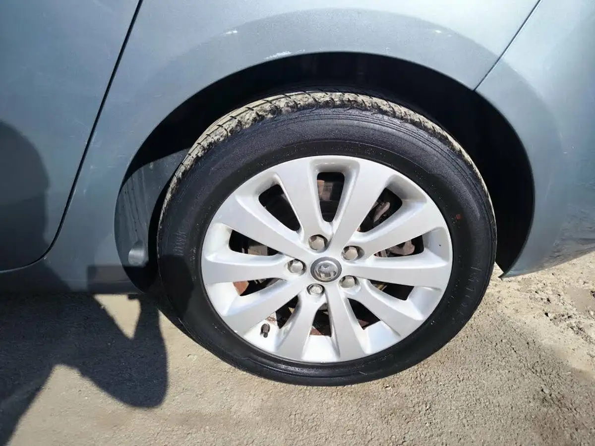 2014-vauxhall-zafira-tourer-20cdti-se-big-29