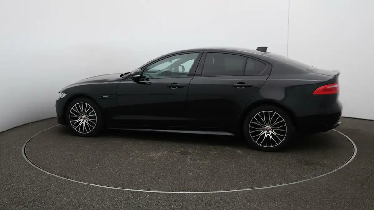 2019-jaguar-xe-20i-landmark-200ps-big-58
