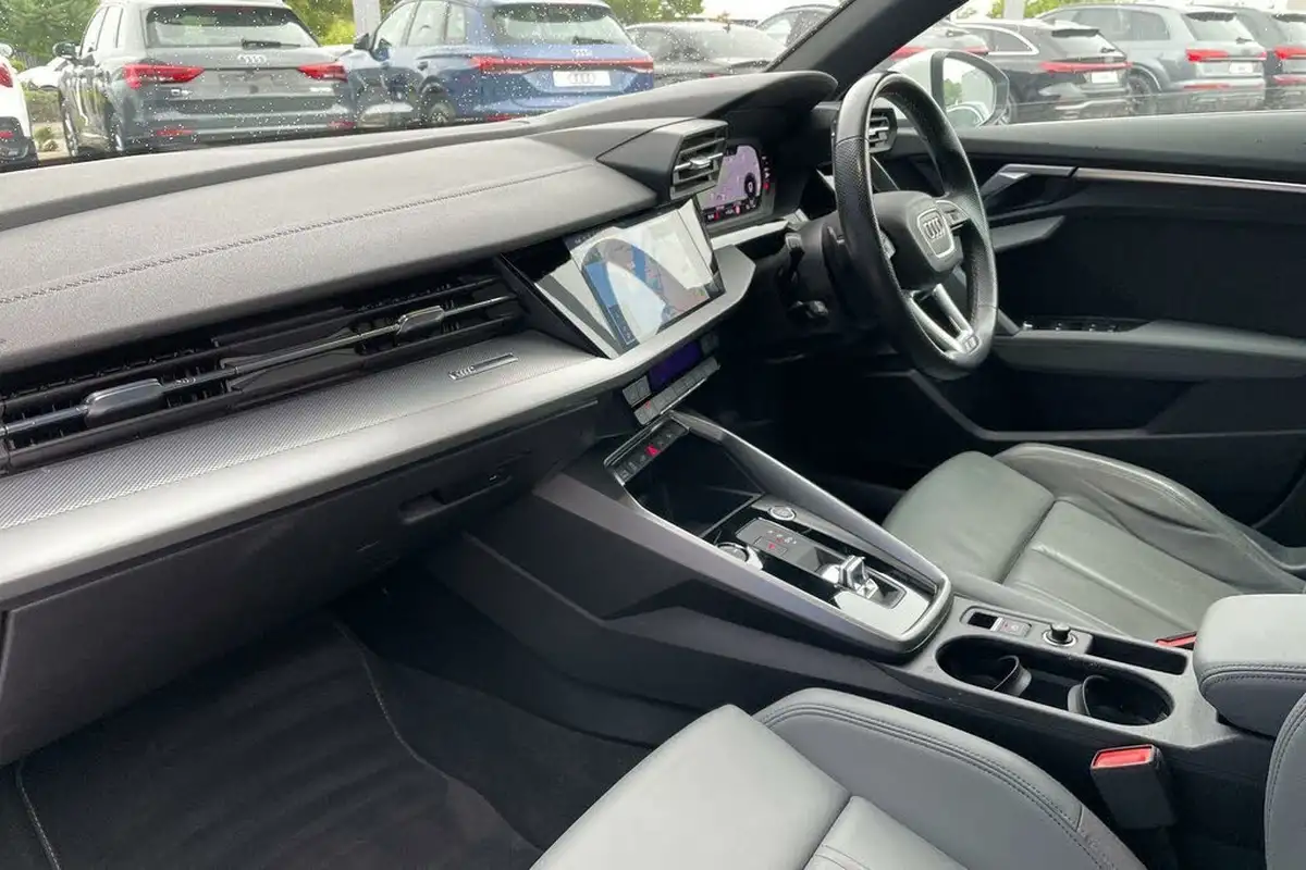 2022-audi-a3-14-40-tfsi-e-s-line-big-27