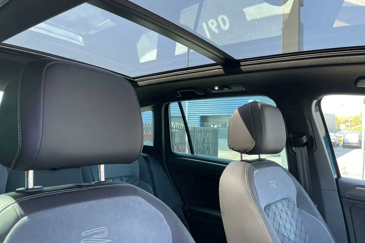 2024-volkswagen-tiguan-15-tsi-r-line-edition-big-28