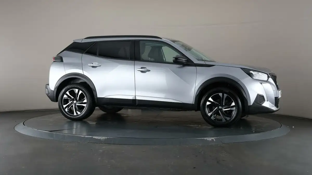 2022-peugeot-2008-suv-12-puretech-allure-premium-100bhp-big-62