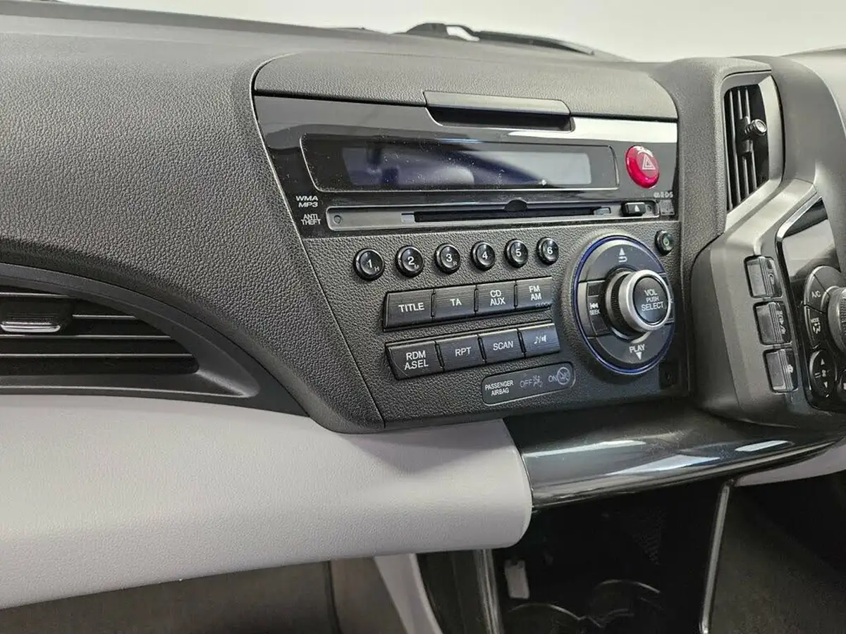 2010-honda-cr-z-15-sport-big-15