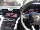 2019-lamborghini-urus-40-no-trim-small-7