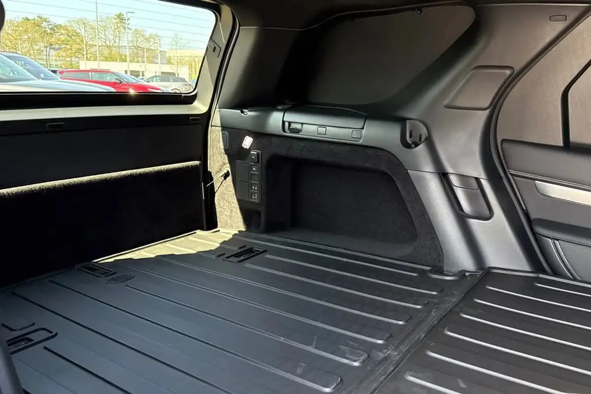 2025-land-rover-discovery-30-d350-commercial-dynamic-hse-big-34