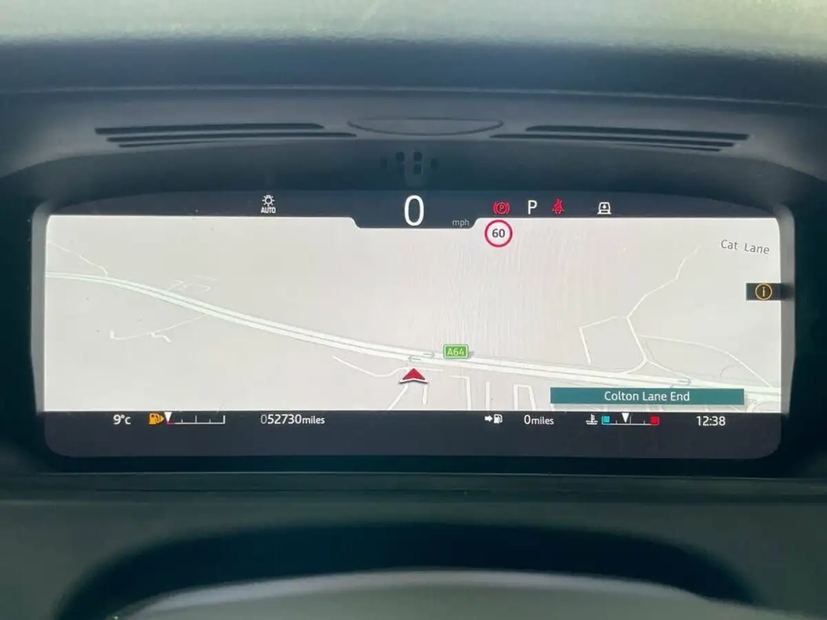 2021-land-rover-range-rover-velar-20-d200-r-dynamic-hse-big-39