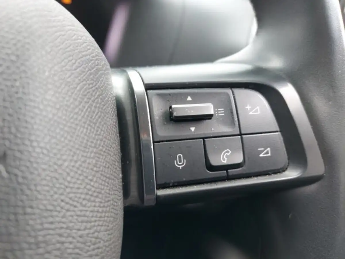 2022-citroen-c4-e-shine-plus-big-14