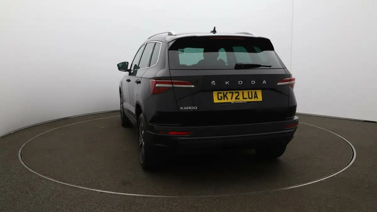 2022-skoda-karoq-15-tsi-se-l-big-58