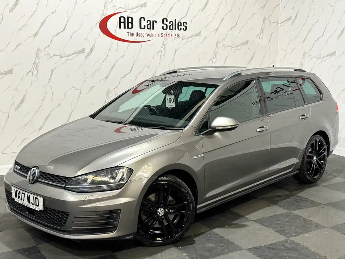 2017-volkswagen-golf-20tdi-gtd-bmtss-estate-5d-big-0