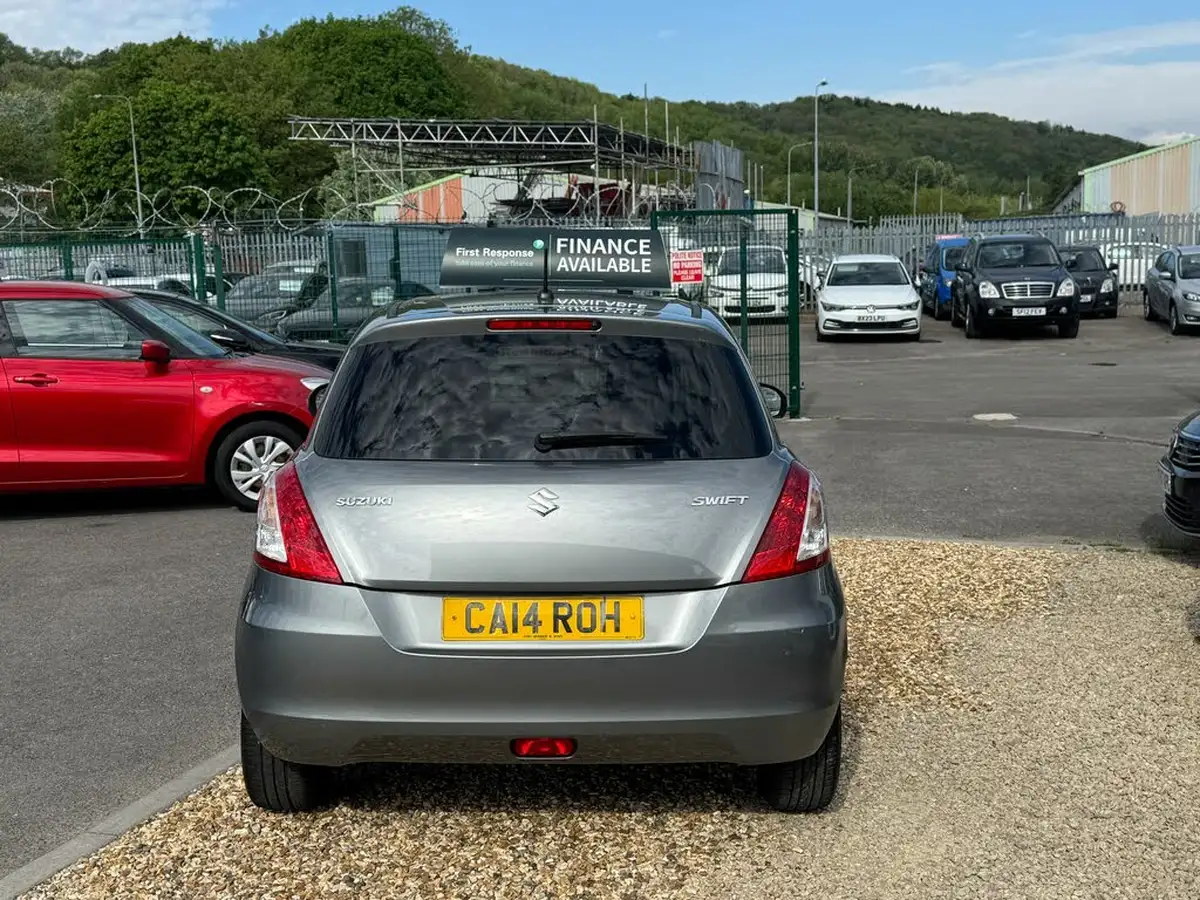 2014-suzuki-swift-12-sz4-94ps-3d-big-6