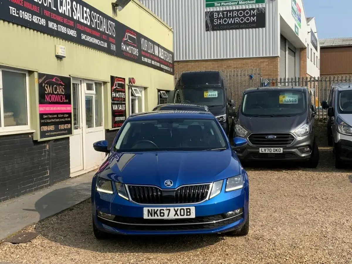 2017-skoda-octavia-20tdi-se-l-hatchback-dsg-big-7