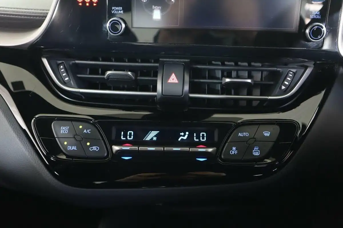 2021-toyota-c-hr-18-vvt-i-icon-big-28