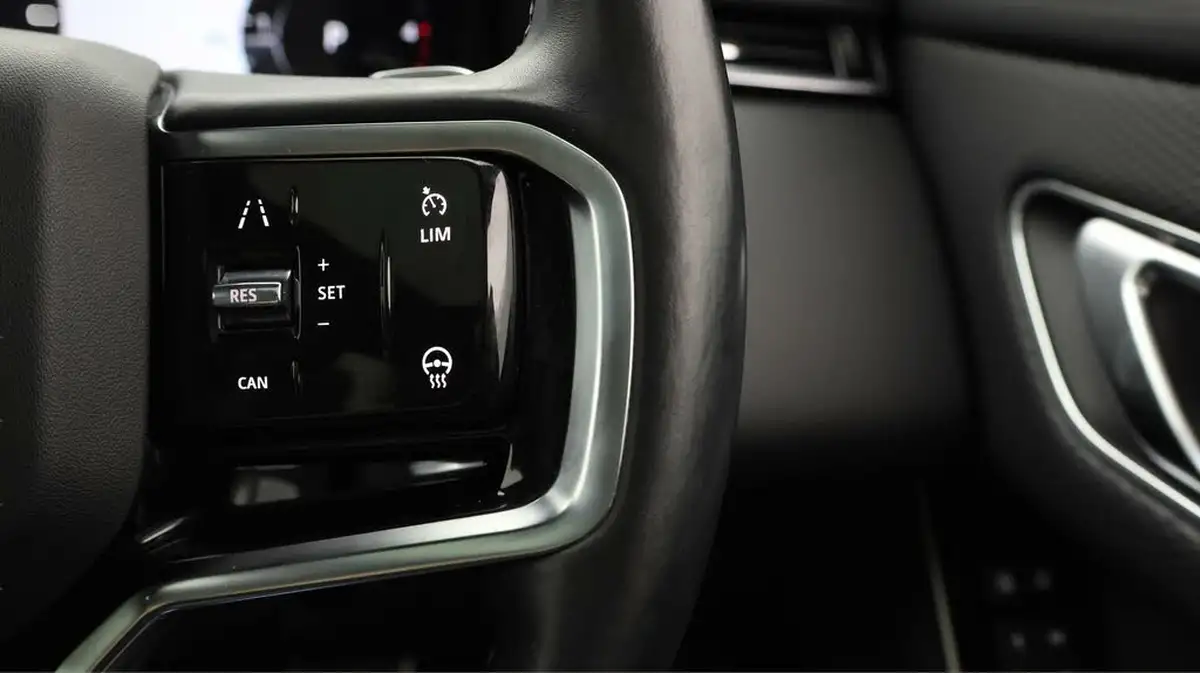 2021-land-rover-range-rover-velar-20-d200-velar-edition-big-22