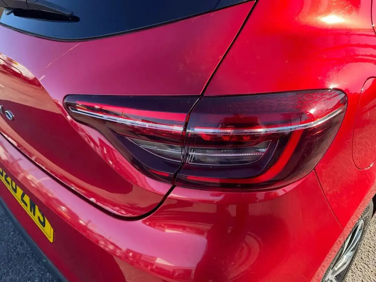 2020-renault-clio-10-sce-iconic-75bhp-big-18