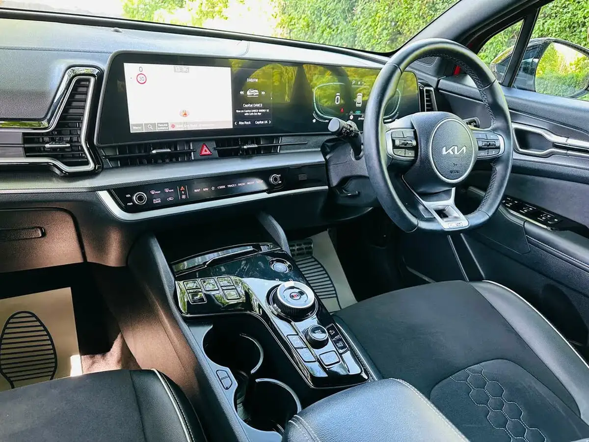 2023-kia-sportage-16-t-gdi-gt-line-226bhp-hev-auto-big-6