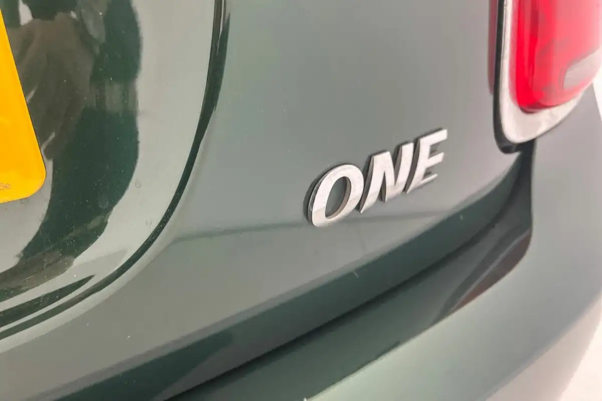 2014-mini-cooper-12-one-pepper-ss-3d-big-34