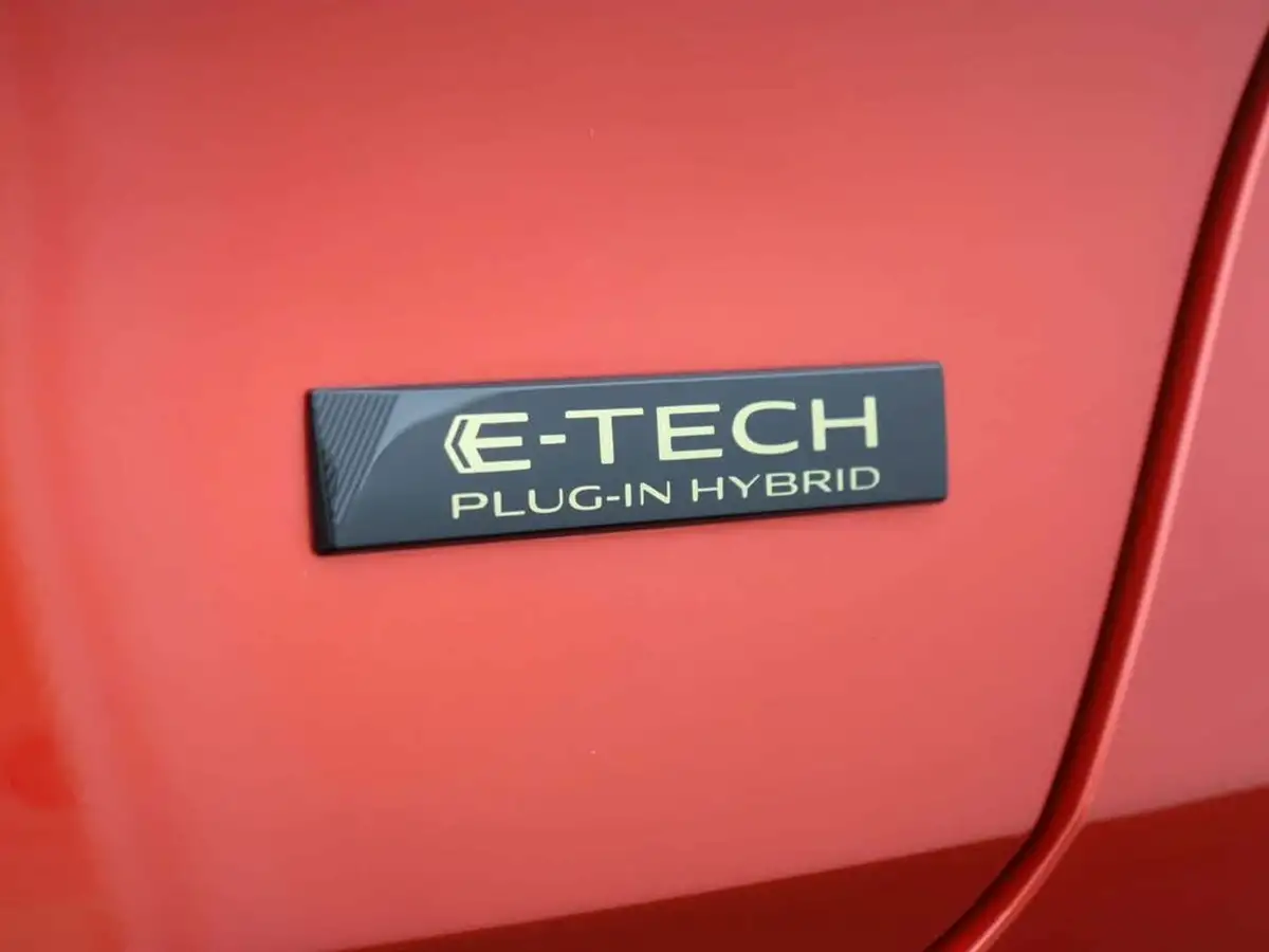 2023-renault-captur-16-techno-160ps-plug-in-big-53