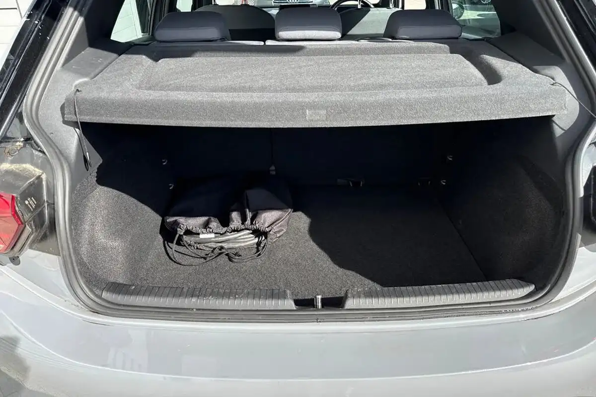 2021-volkswagen-id3-e-life-204ps-58kwh-pro-performance-big-6