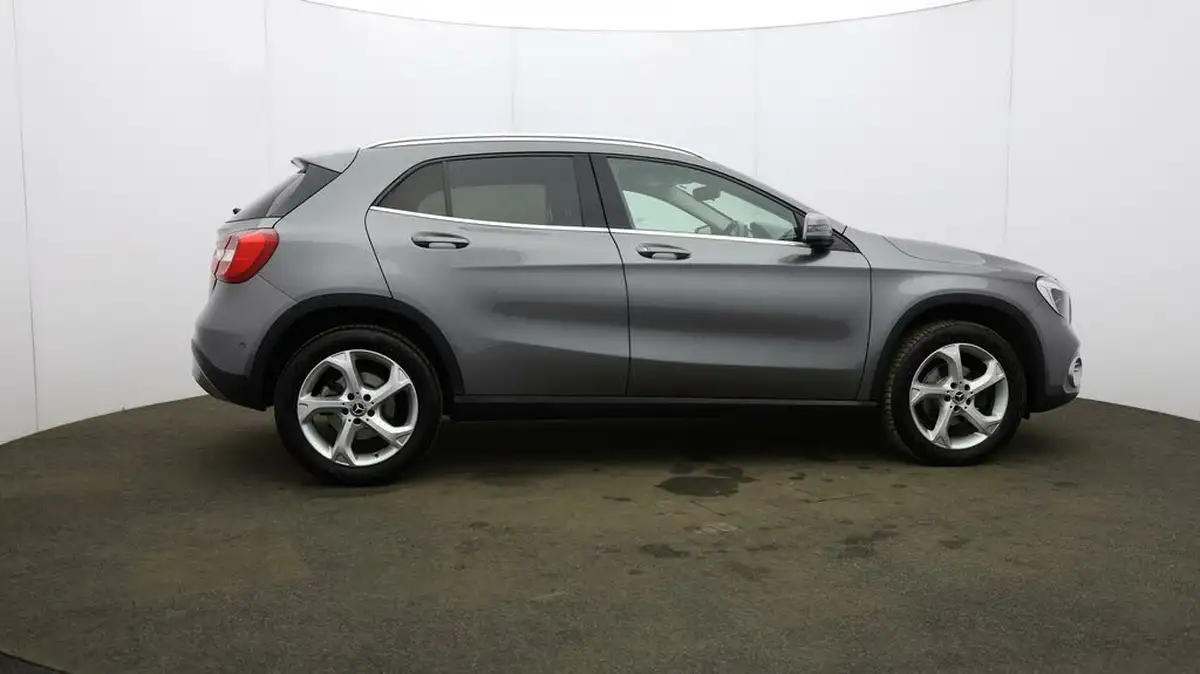2018-mercedes-benz-gla-class-21d-gla-220d-sport-177ps-executivess-big-53