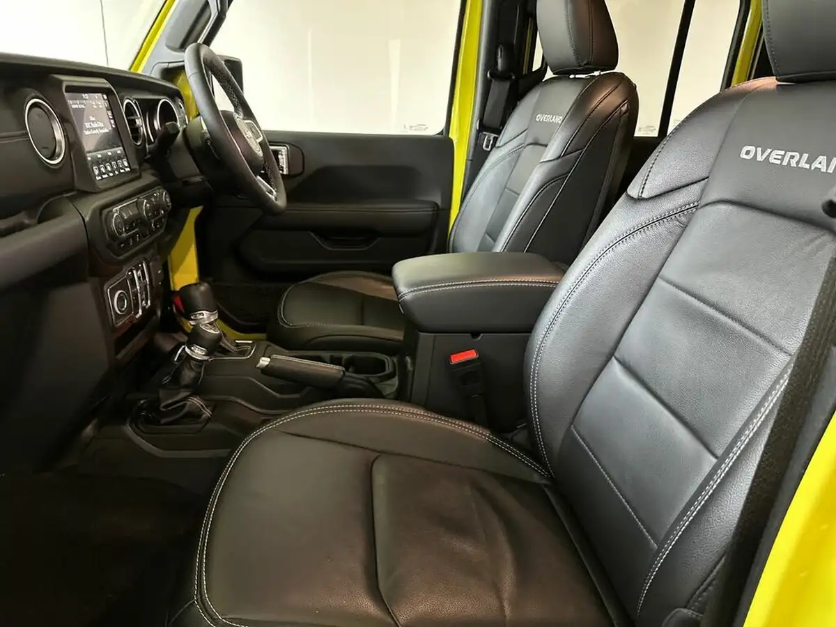 2023-jeep-wrangler-20-gme-overland-big-12
